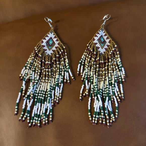 NEW Bronze Green& White Bohemian Beaded Earrings - Picture 1 of 1